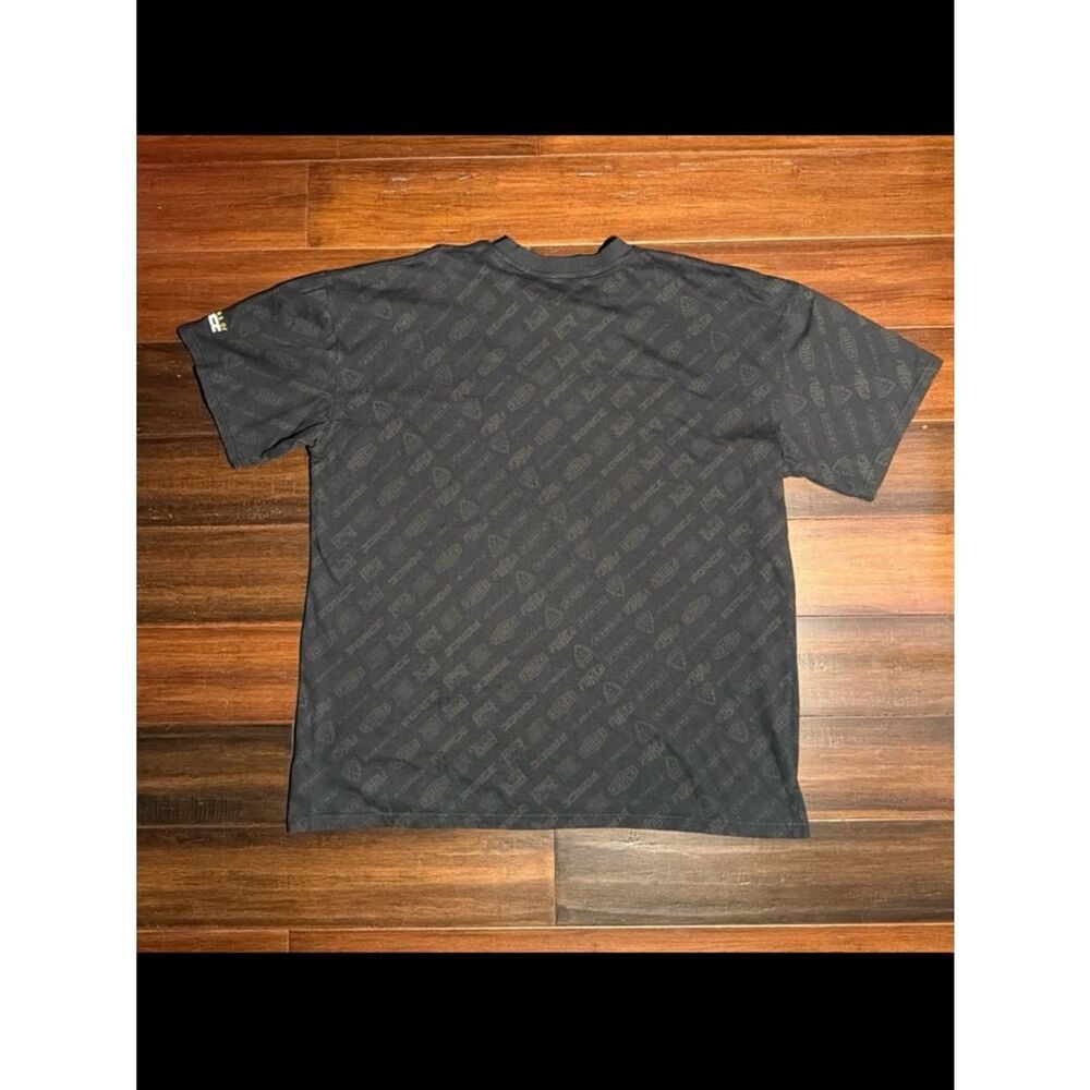 Nike T-Shirt - Picture 5 of 5